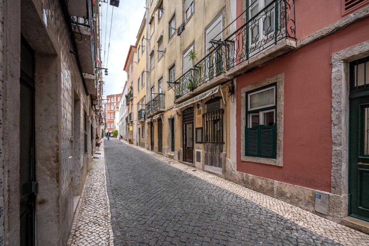 Cozy One Bedroom Apt In Historic Location - Carmo Lisboa Exteriér fotografie